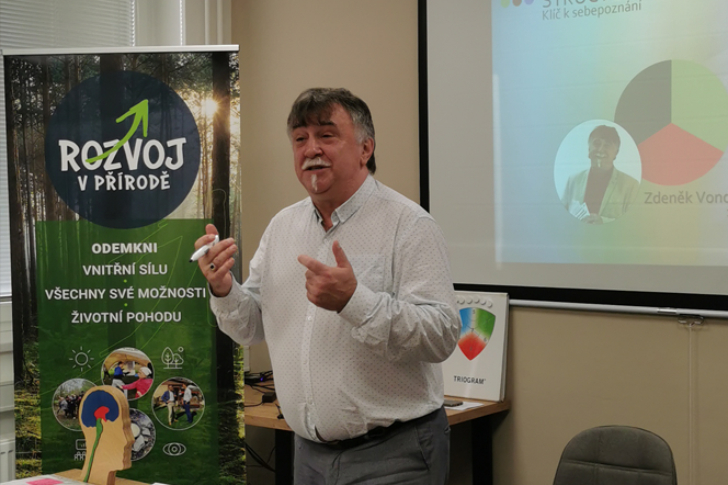 Barevný svět Structogram I. + II.  – Sebepoznání a Poznání druhých (foto 4)